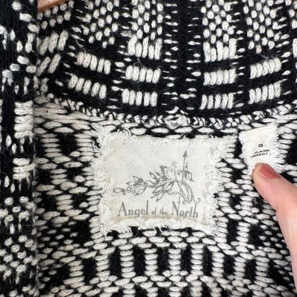 Angel of the North Anthropologie Black White Sweater‎ Cardigan Size XS - Picture 5 of 7